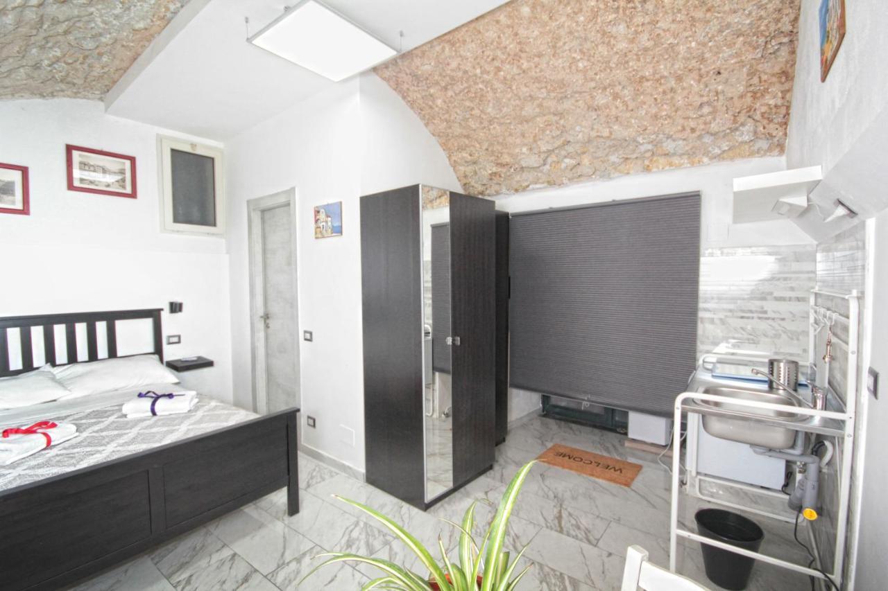 Il Rifugio 21 Hotell Pozzuoli Exteriör bild