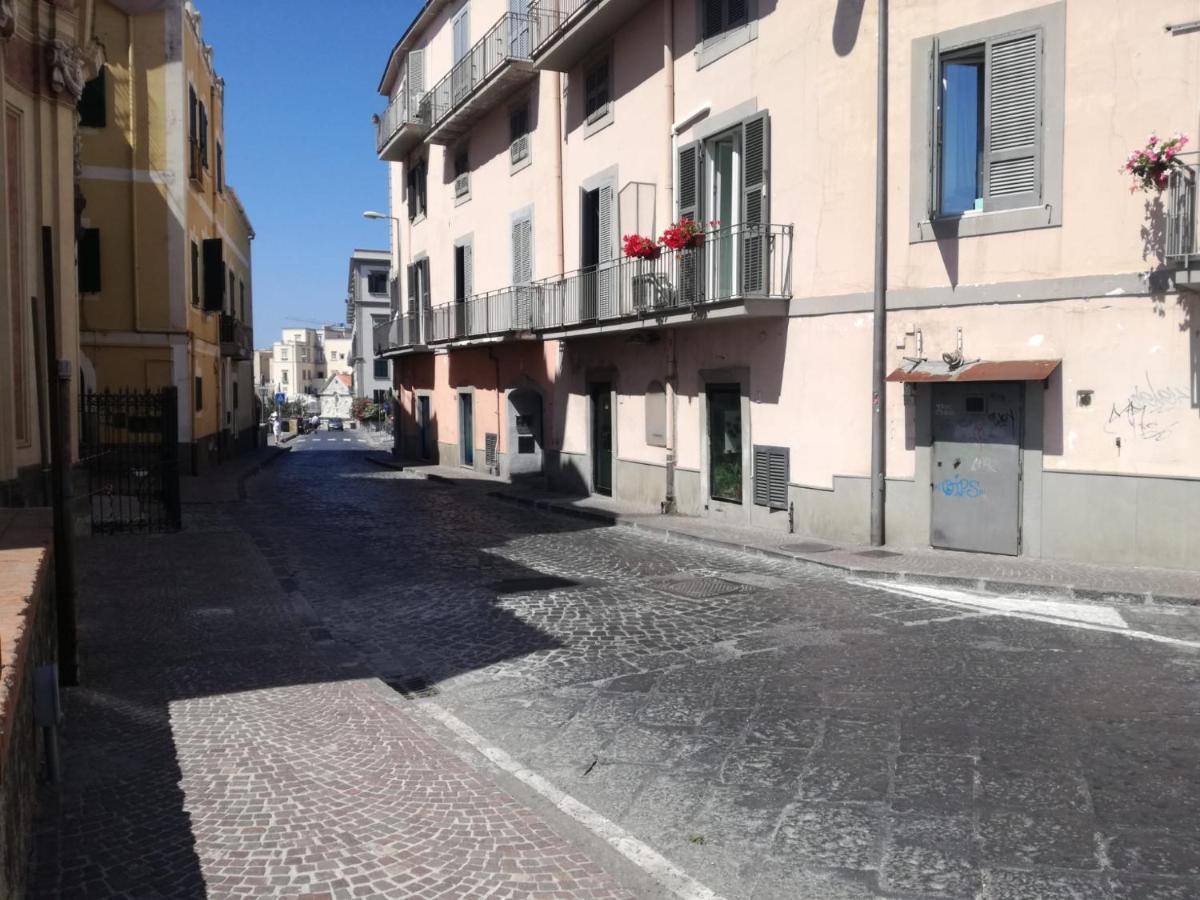 Il Rifugio 21 Hotell Pozzuoli Exteriör bild
